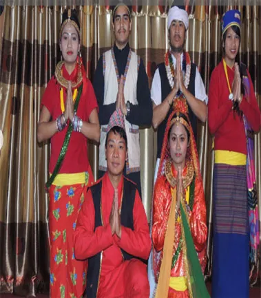 Nepalese dance and dinner around Kathmandu