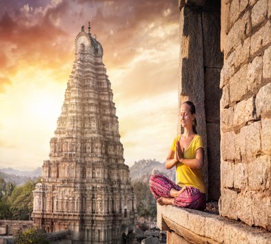 Golden Chariot – Glimpses of Karnataka